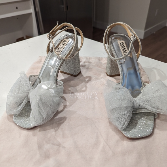 Shoes - Picture 2 of 6